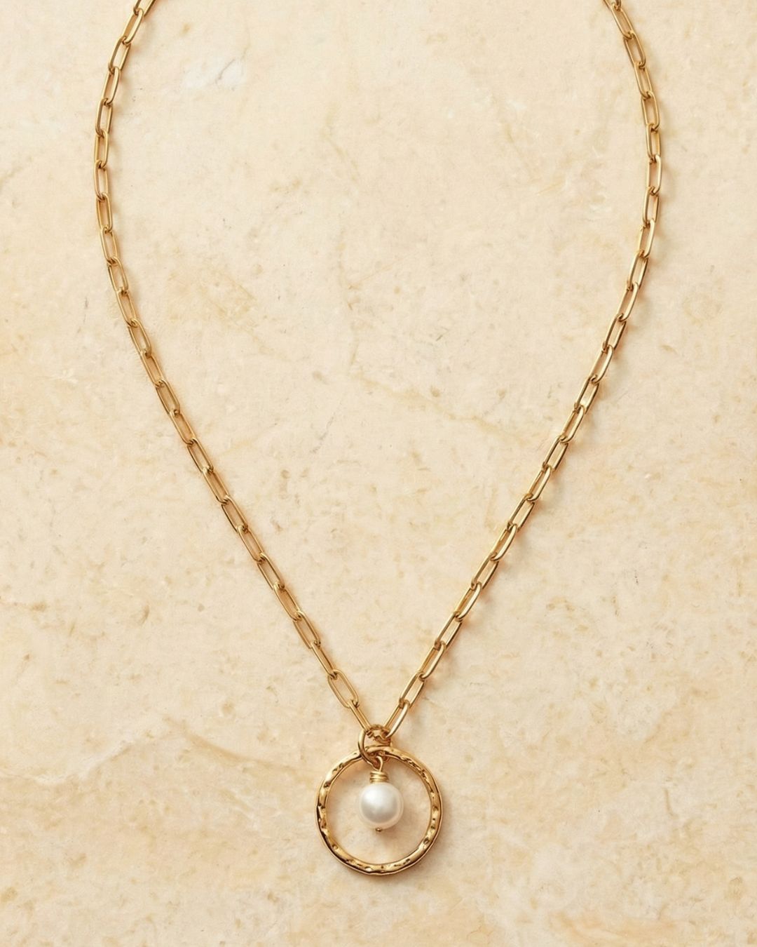 Alba Necklace