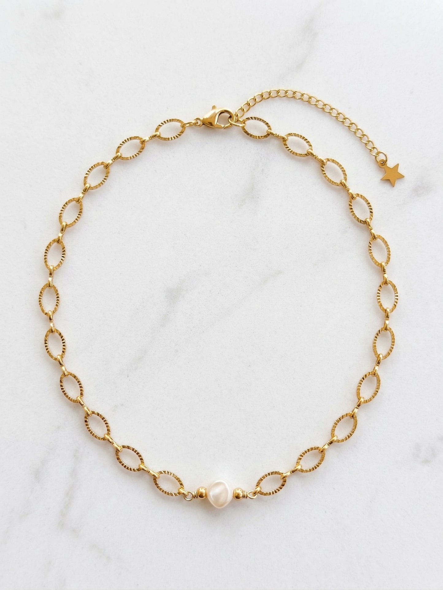 Oria Necklace