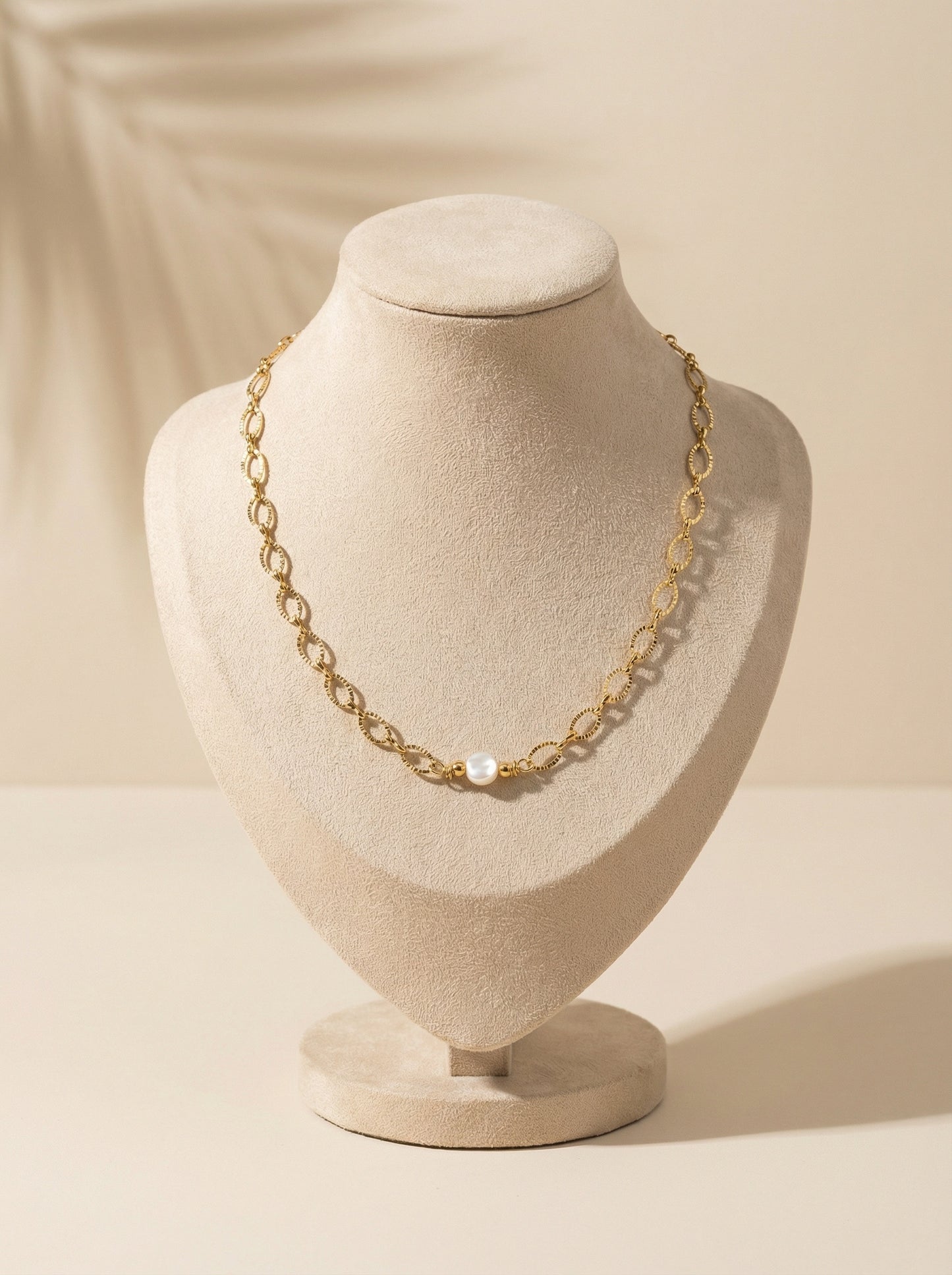 Oria Necklace