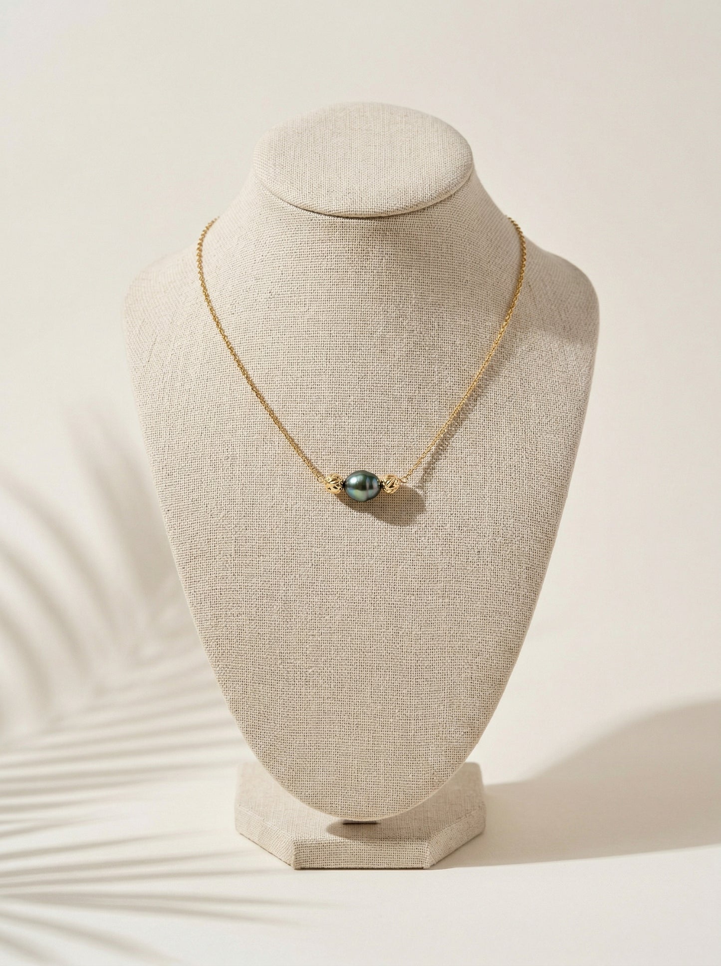Stella Choker
